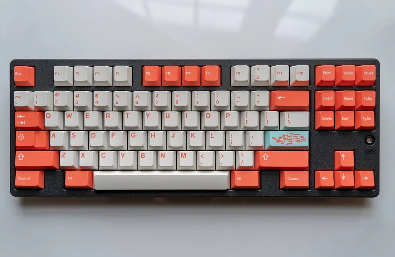 GMK Coral R2