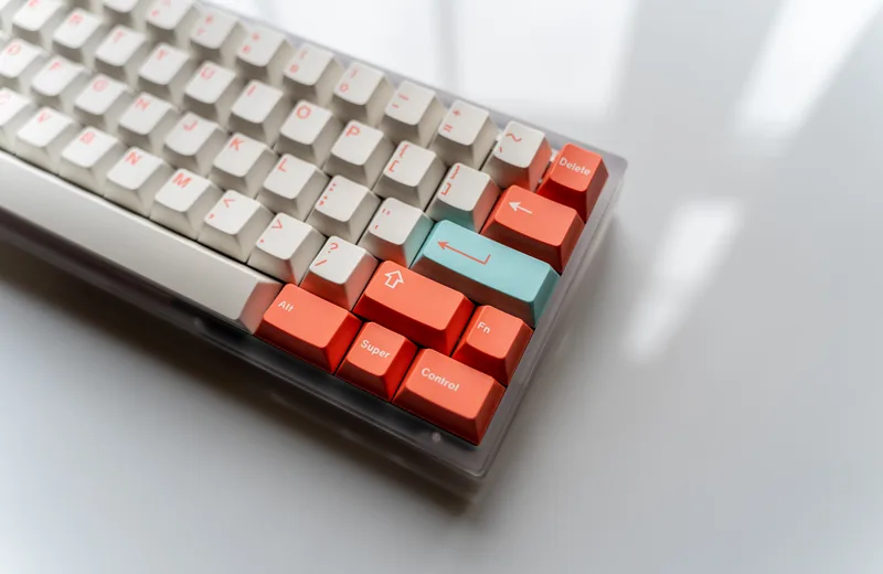 GMK Coral R2