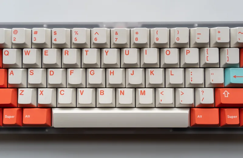GMK Coral R2