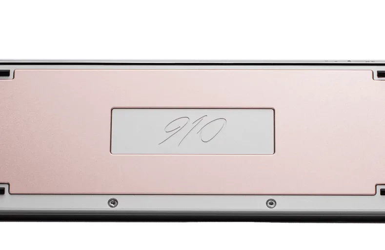 63e561a2e6a480c18206587e_silver-910-back-p-1080.png