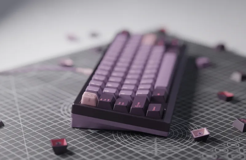 render-GMK_Symbiote_FW_Hyphen_009_dist_1920x.webp