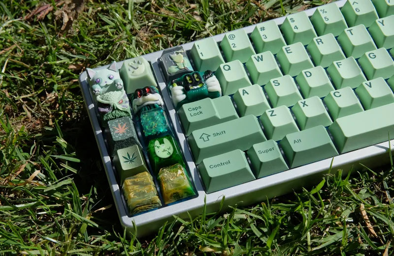CJ707hl.jpg