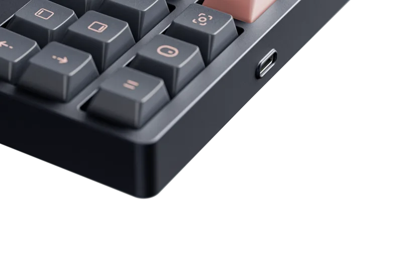 622bf3c18b4a1d66921f7a0f_Kage_Detail_USB.png