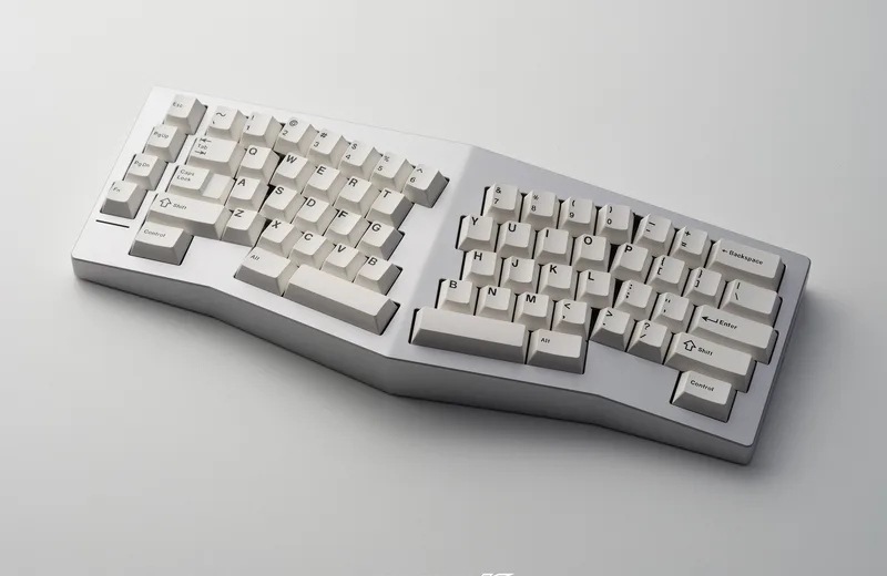 b0cc22c4-a5f9-4cac-8275-cabfe4b89b35.jpg