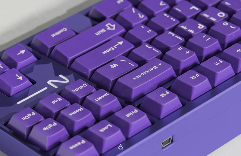 zambumon-gmk_purple_night-uhd_gallery_04a.jpg