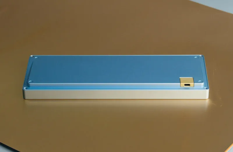 lightblue2_1800x1800.webp