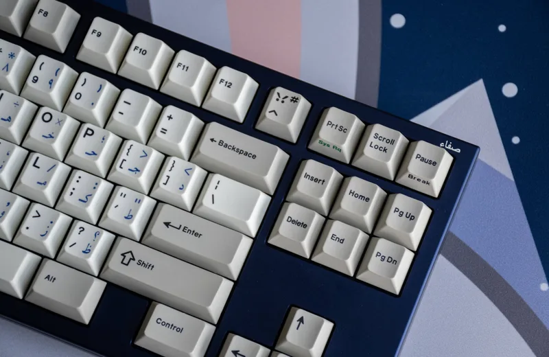 a6ZeMfR.jpg