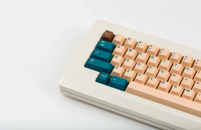 GMK_CYL_EarthTones_16x9-2_3000x.webp