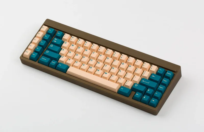GMK_CYL_EarthTones_16x9-3_3000x.webp