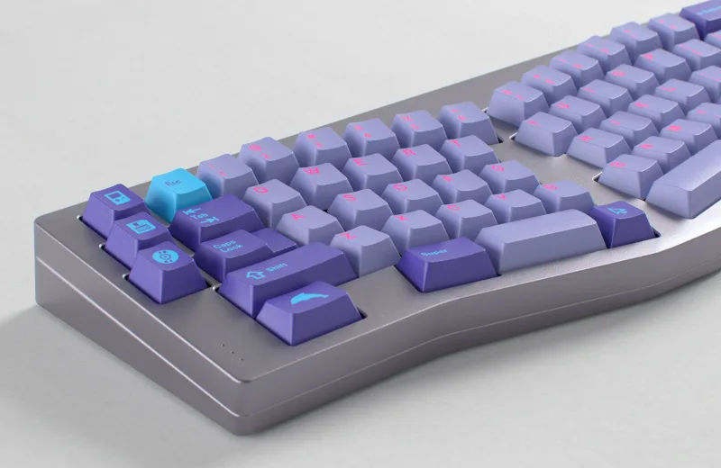 gmk_cyl_vaporwave_w2_keyboard_06_4192x4192.webp