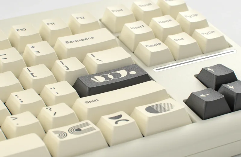 CYL_Creme_Noire_Classic_TKL_CU_3000x.webp