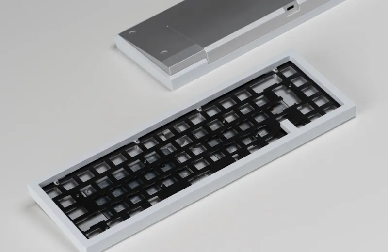 brutalv2-65_ewhite.webp