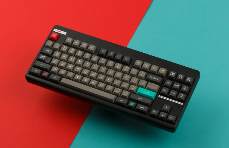 gmk_mtnu_dolch_keyboard_07_2048x2048.webp