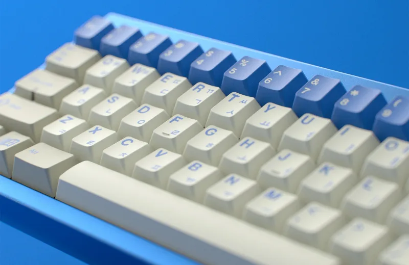 gmk_cyl_blue_alert_keyboard_04_2048x2048.webp