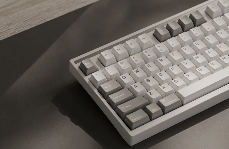 anthracitekeycapsonkeyboard.jpg