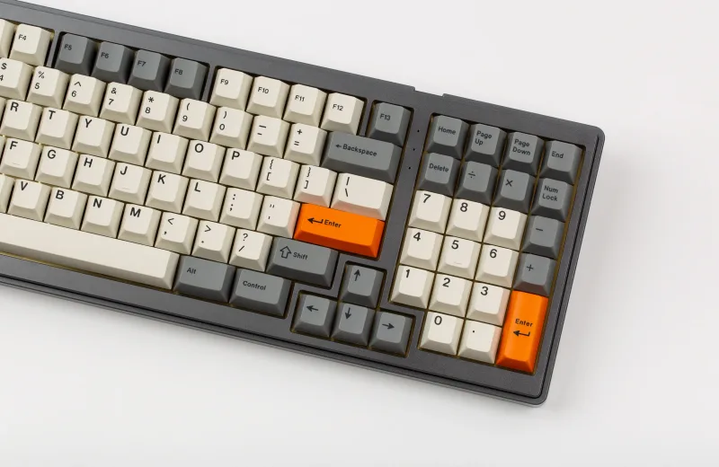GMK_CYL_BetaJs_16x9-18.webp