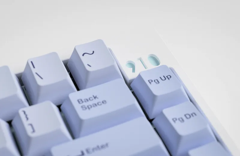 GMK_Astral_910_AL_Angle.jpg