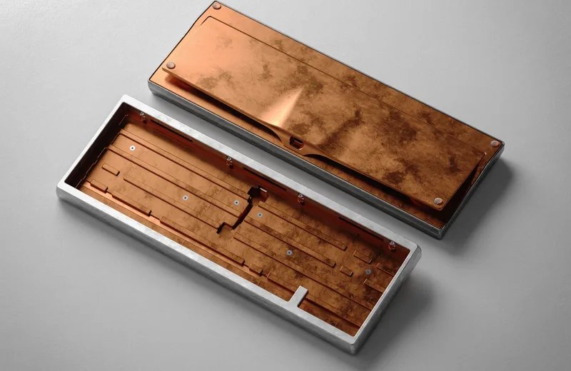 Manta_Raw-Alu-Raw-Copper_Render_MikeyDigit.jpg