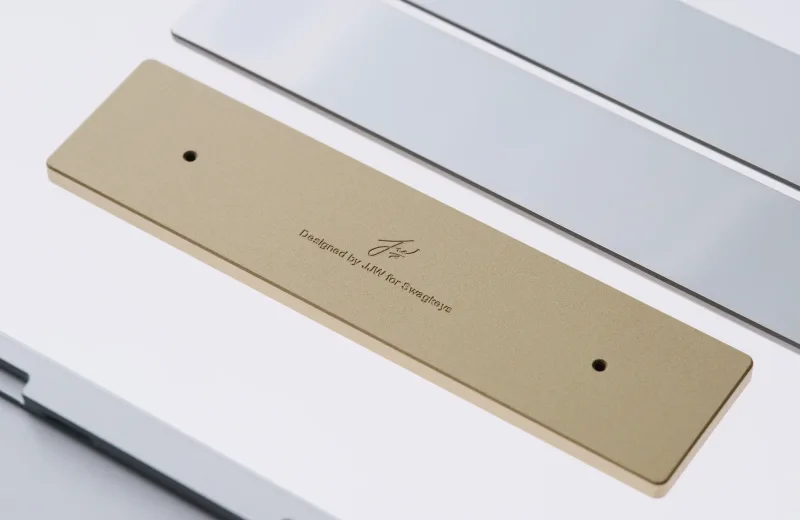 brass_weight_detail.webp