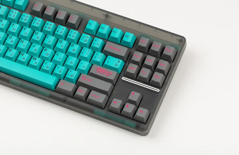 GMK_CYL_Miku-6_3000x.webp