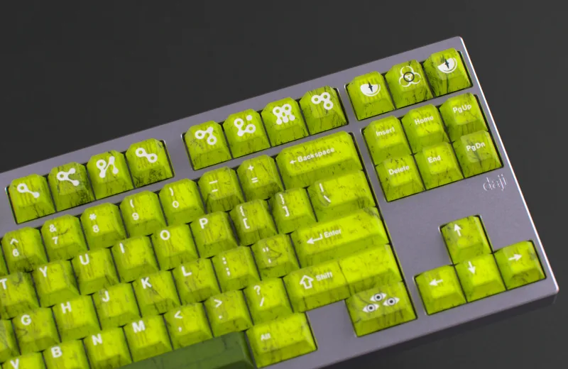 GMK_Mutagen_Daji_OC2XL_CU_3000x.webp