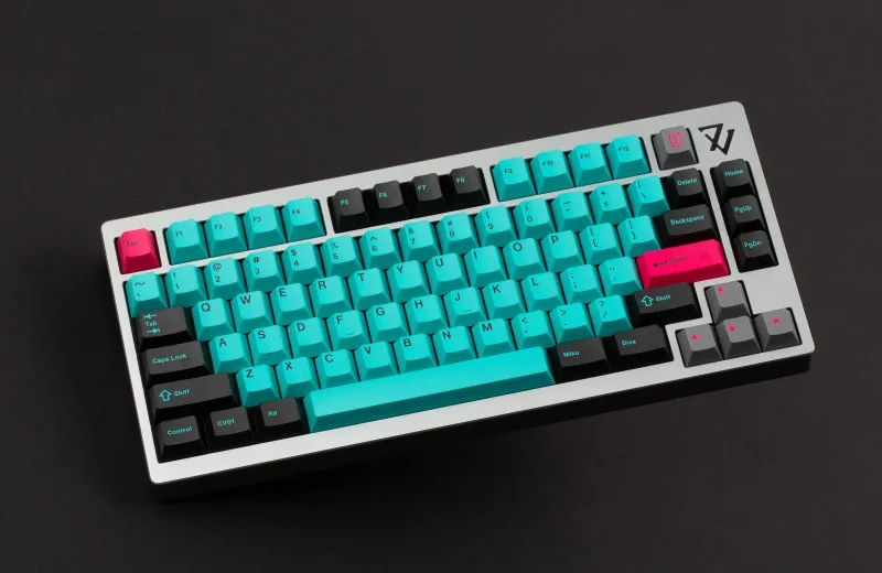 GMK_CYL_Miku-14_3000x.webp