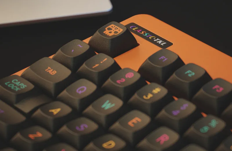 GMK_Mictlan_R2_Desk_CTKL_MTNU_CU.webp
