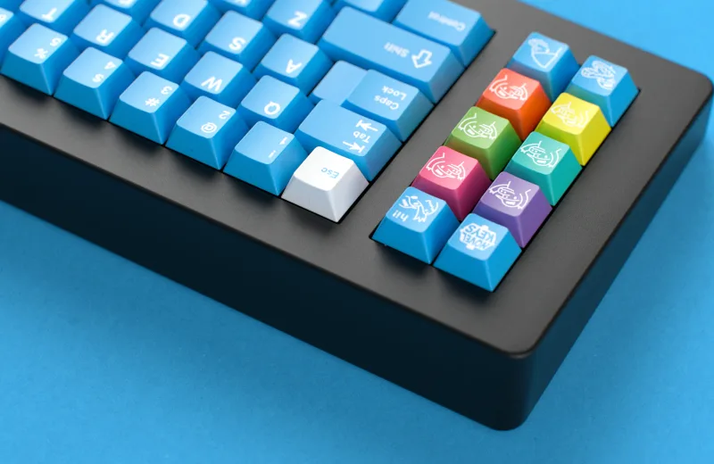 GMK_Unobtanium_NKPlus_CU_3000x.webp