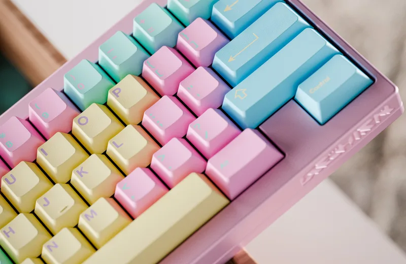 GMK_Divina_Papaya_Scene_1_Render_2_MiKeyDigit.jpg