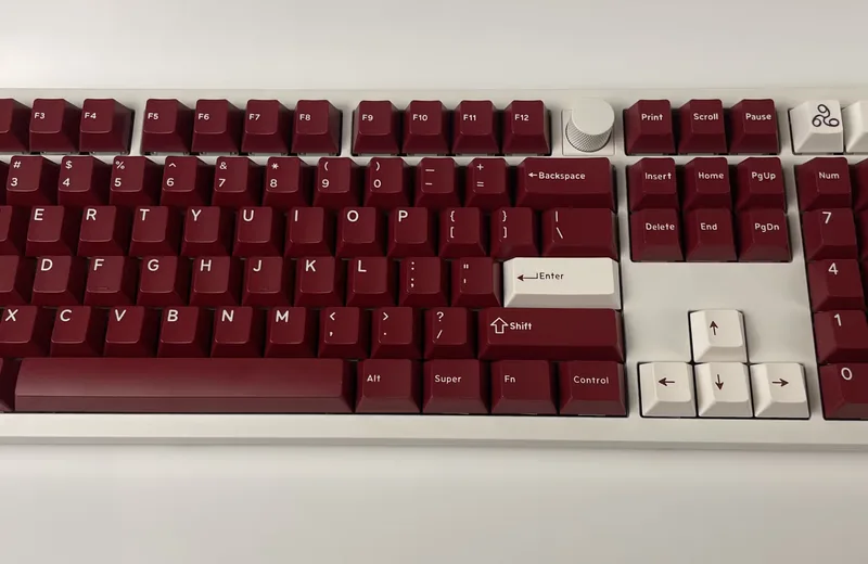 1751184680105.872236803112663989635833-EvilKeyboard.avif