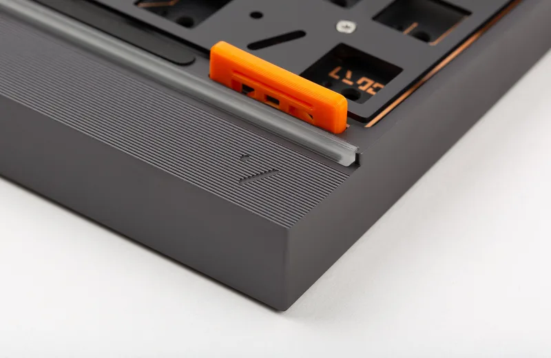 Stratum80_iso_rear.jpg