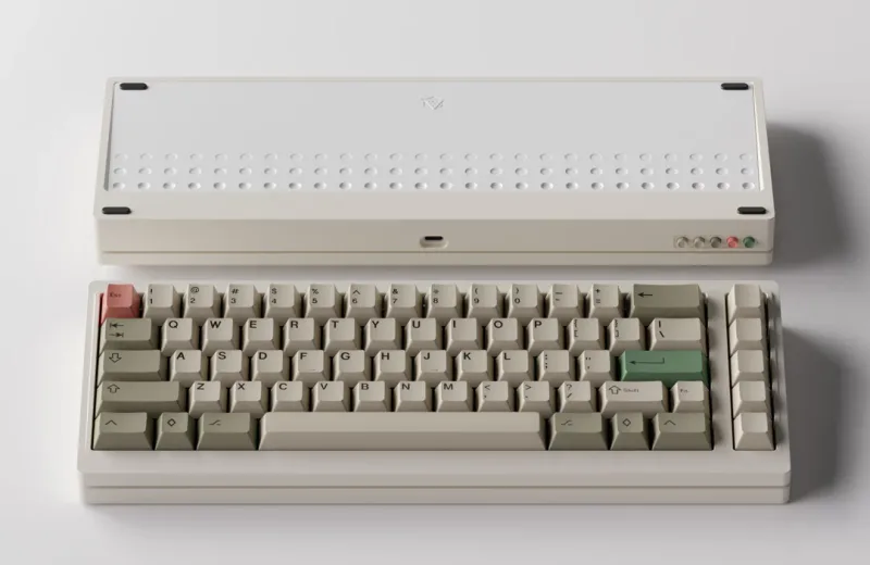 taupe_aluewhite_ps.webp