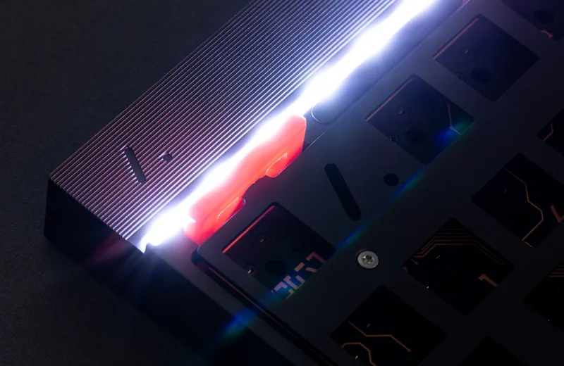 Stratum80_LED_flare.jpg