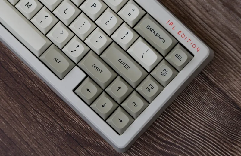 GMK-MTNU-Classic-Beige-Keycaps_20_287_29.jpg