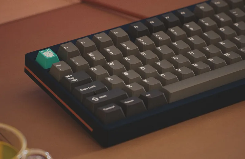 GMK_Dolch_R5X_No1_1800_Desk.jpg