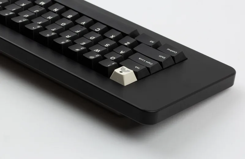 gmk_cyl_noire-9.jpg
