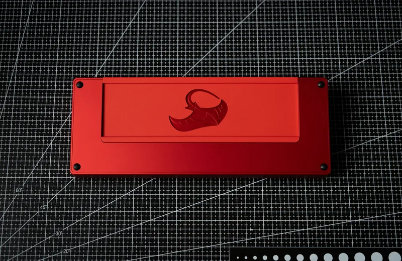 stinga_scarletred_08.jpg