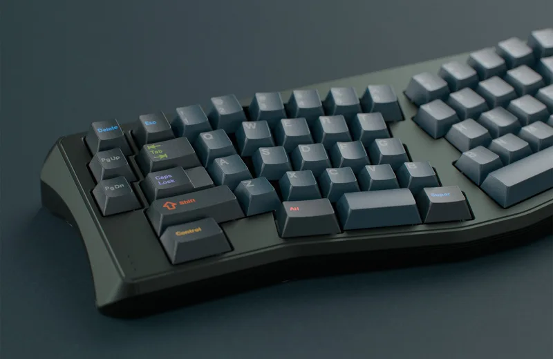 gmk_cyl_solarized_reborn_keyboard_07.jpg
